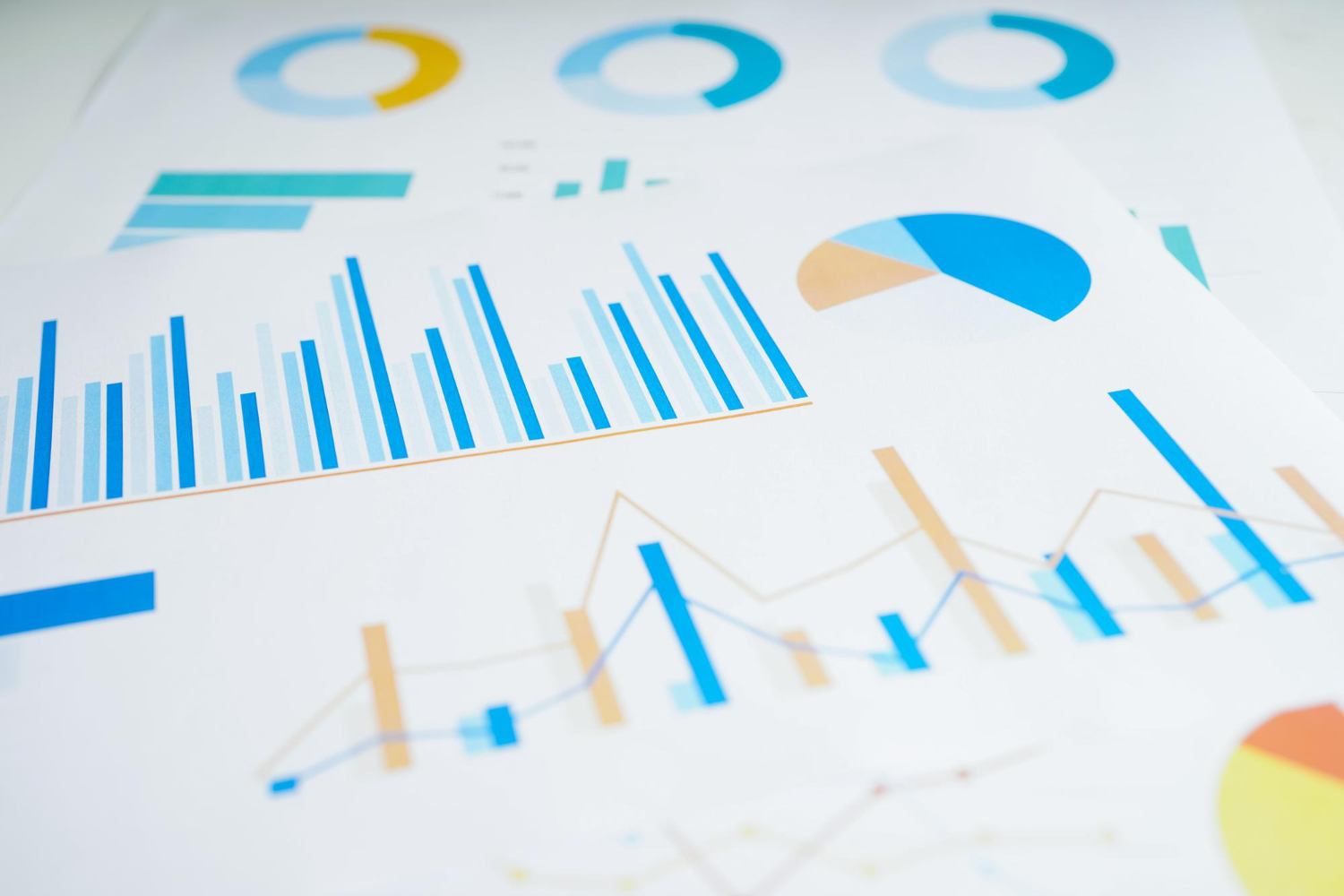 Weekly analytics report charts and graphs